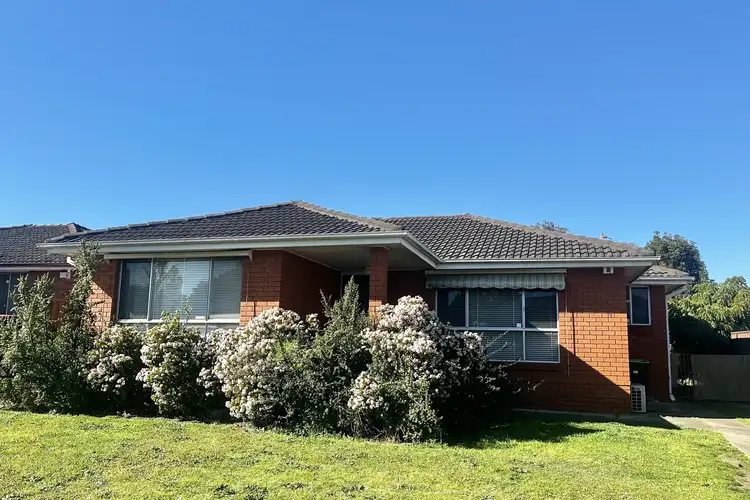 77 Arnott Road
