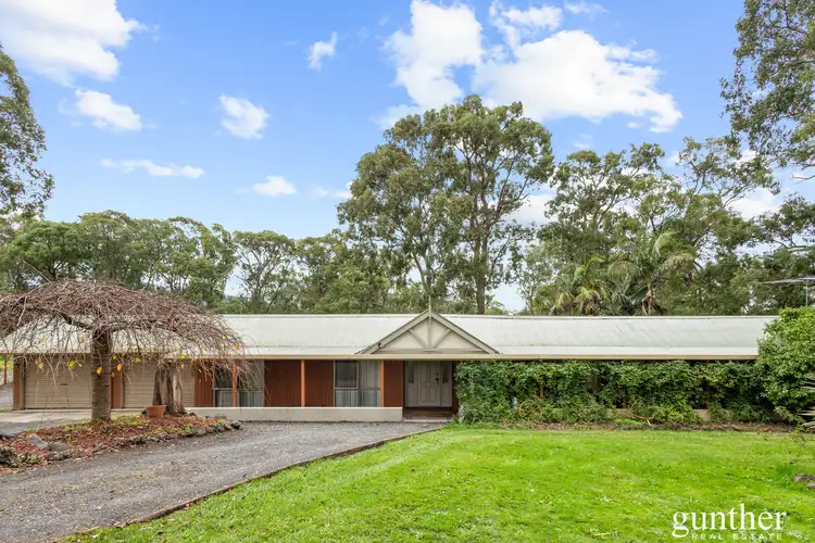 4 Toora Crescent