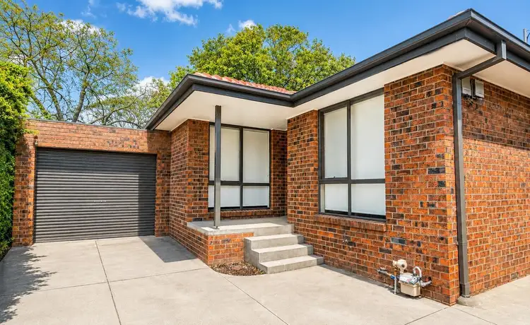 2/13 Irwin Street