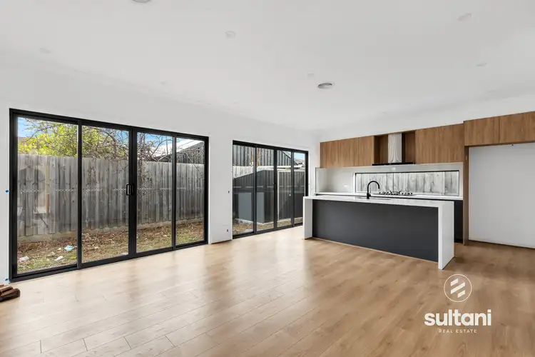 2/13 Banksia Street