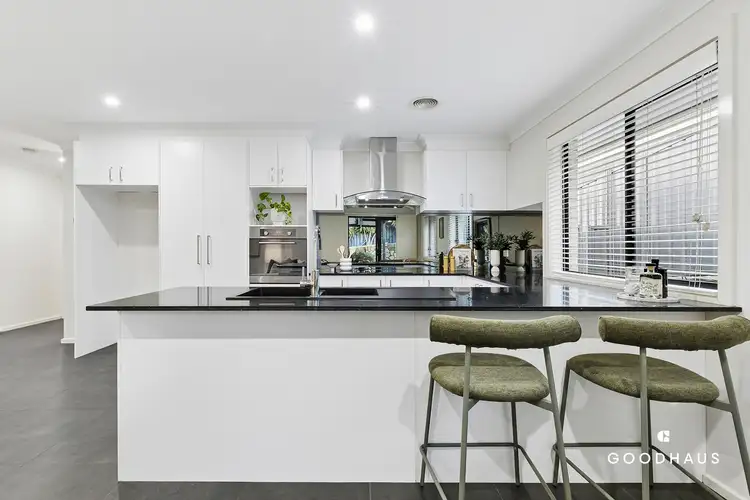 41 Anakie Court