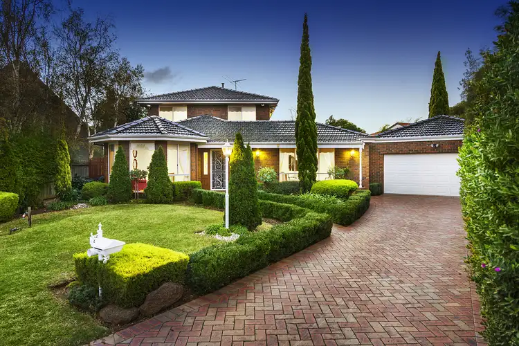 4 Willandra Court