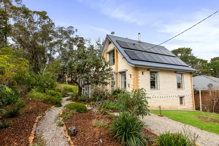 33 Lee Street