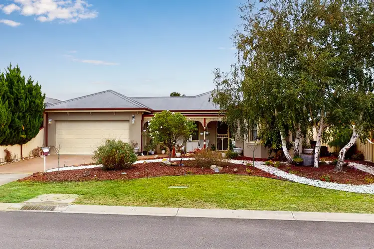 8 Ravello Court