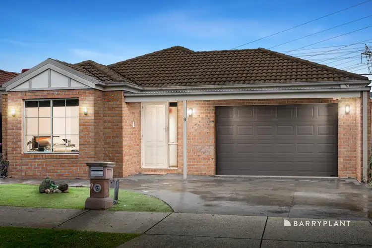 9 Koonunga Crescent