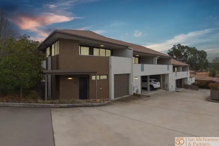 3/49 Uriarra Road