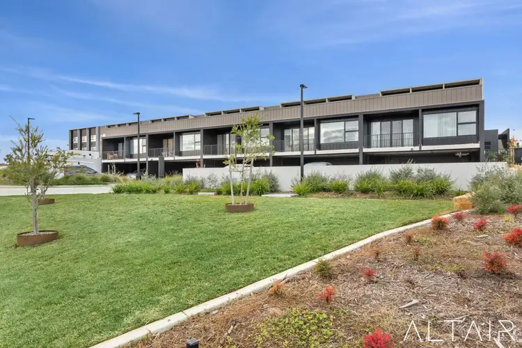 2/6 Inge King Crescent