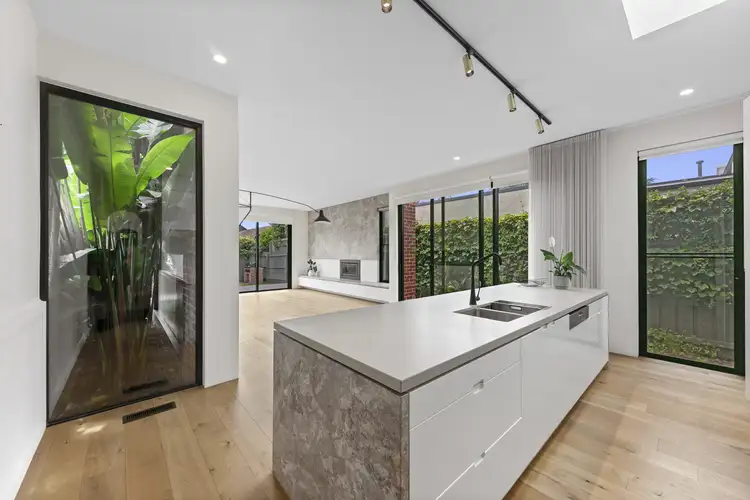 30 Airlie Avenue