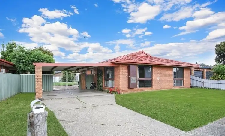 2 Jade Court