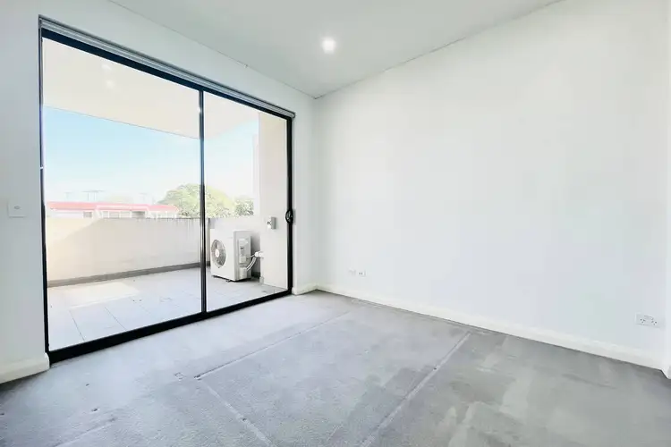23/156 Botany Road