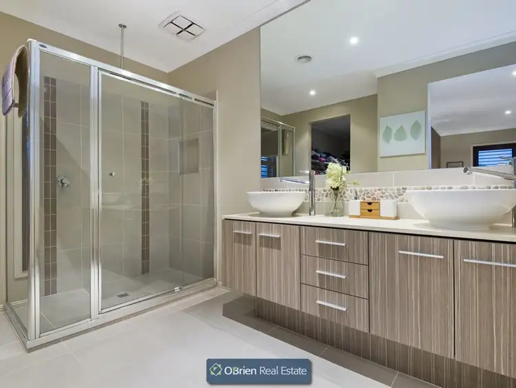 Sixth view of Homely house listing, 19 Fieldstone Crescent, Cranbourne North VIC 3977