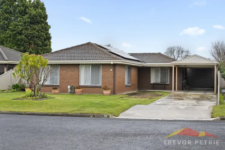 13 Lewis Court
