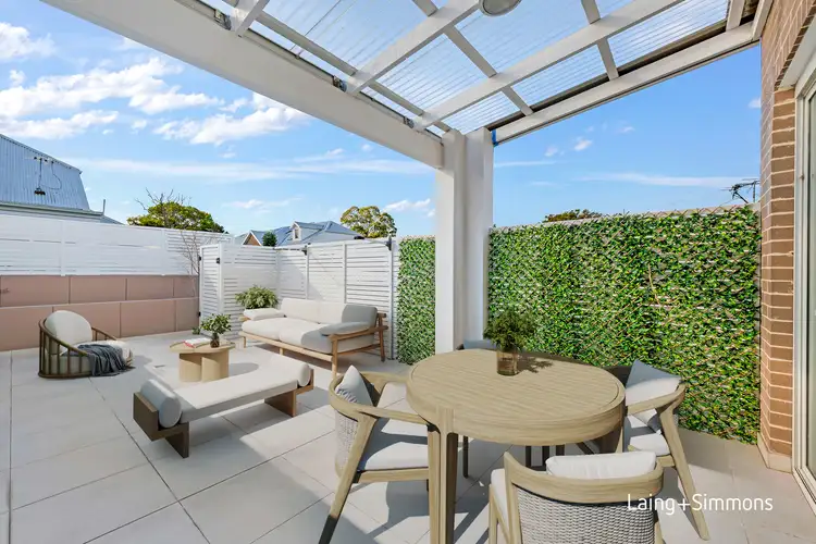 5/33 Louis Street