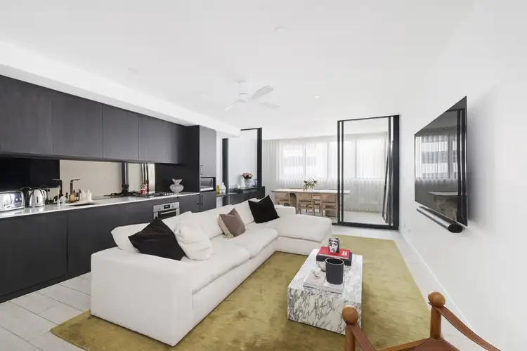 204/697 Pittwater Road