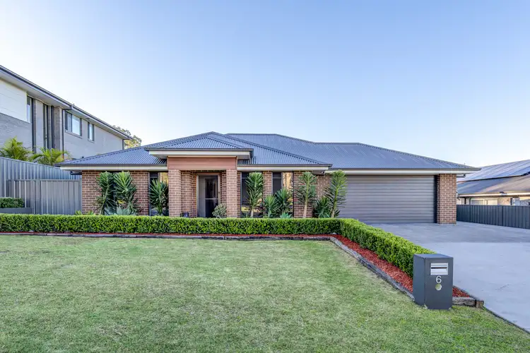 6 Rens Street