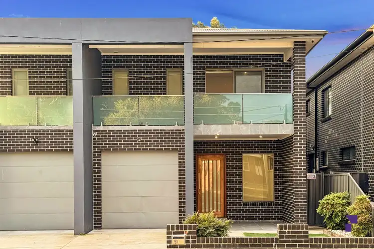 50 Goondah Street