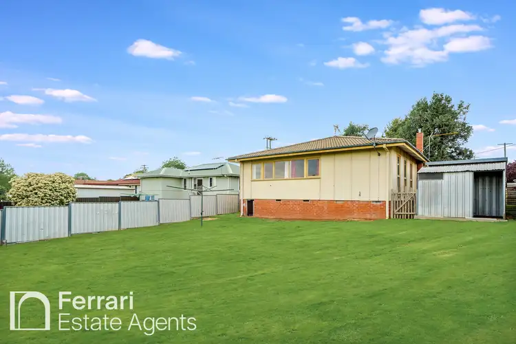 69 Adina Crescent