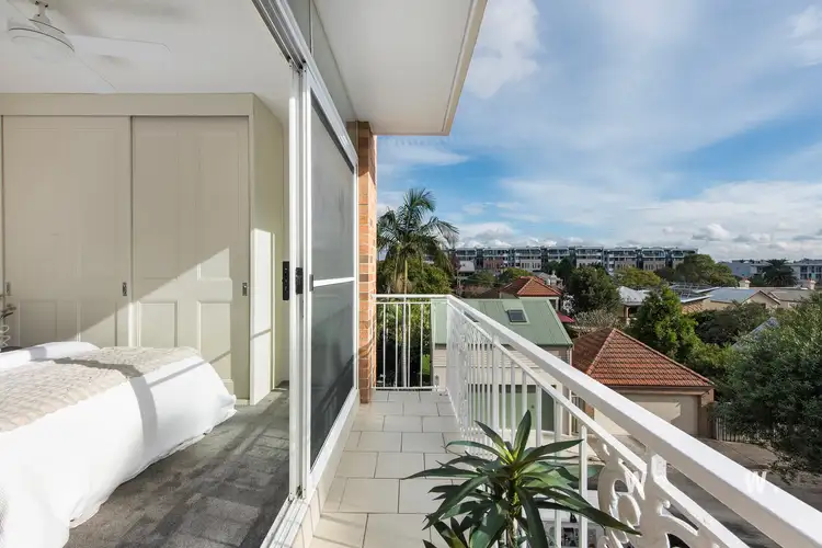 13/3-5 Alexandra Street