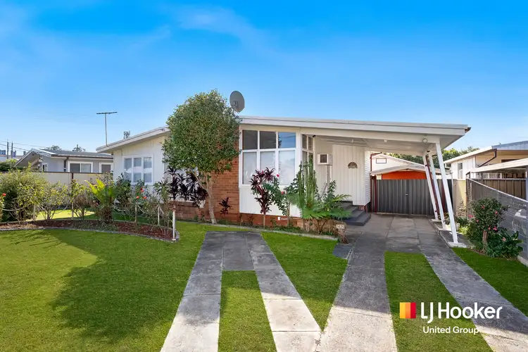 42 Williamson Crescent
