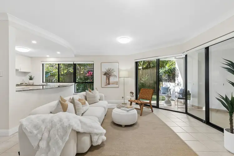 8/22 Goodwin Street