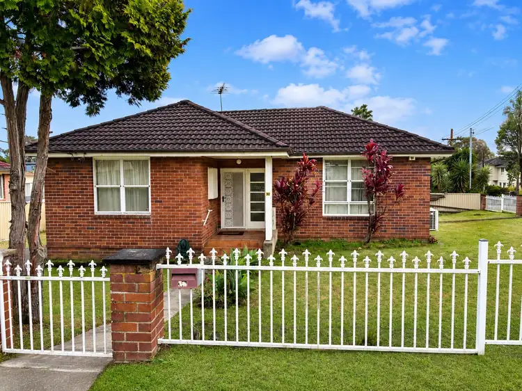 32 Smalls Road