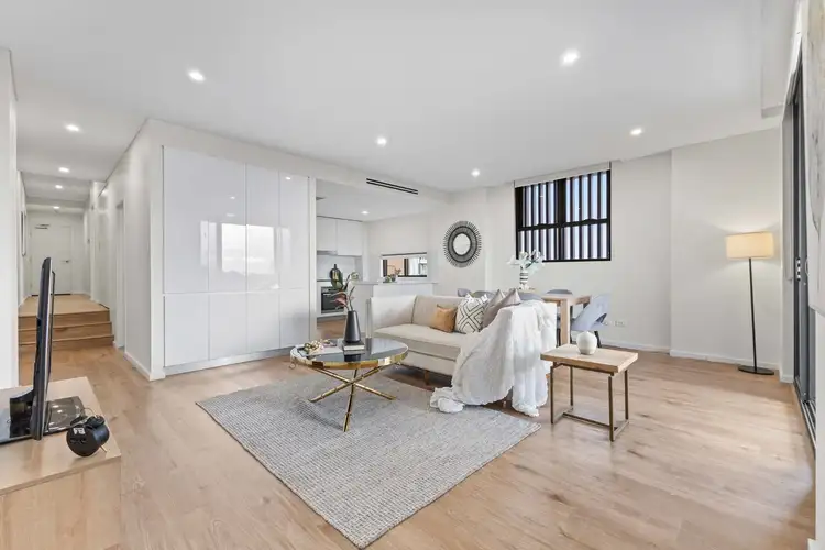 66/114 Great Western Highway