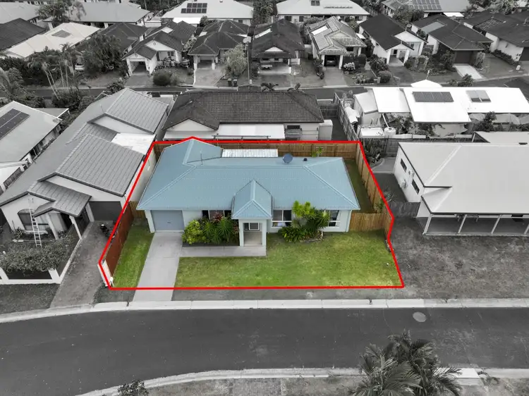 11 Silky Oak Court