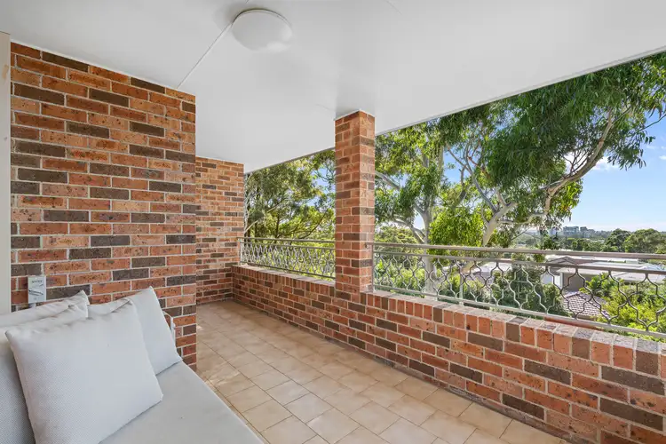 10/1-5 Sunnyside Avenue