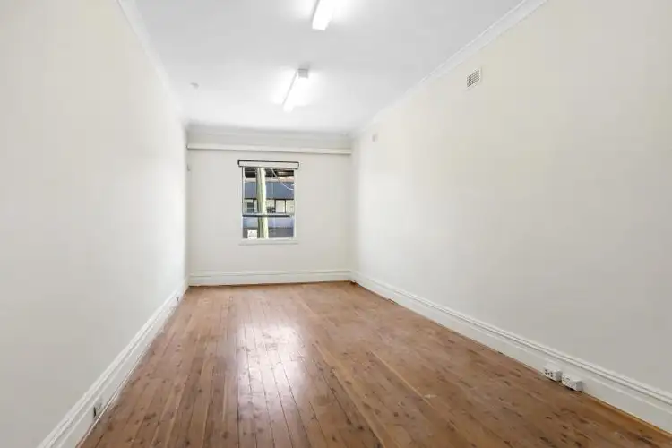 1/563 Botany Road