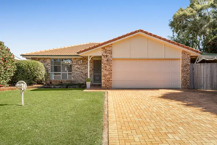 3 Kerry Close
