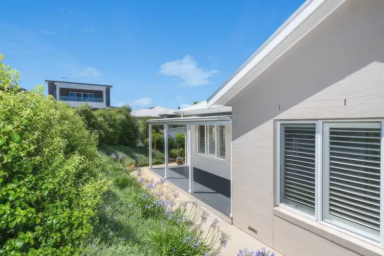21-23 Lapin Grove