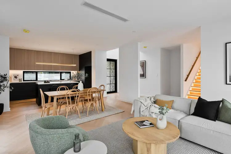2/21 Brian Street