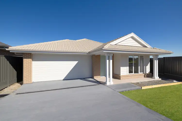 24 Leyland Circuit, Lochinvar NSW 2321