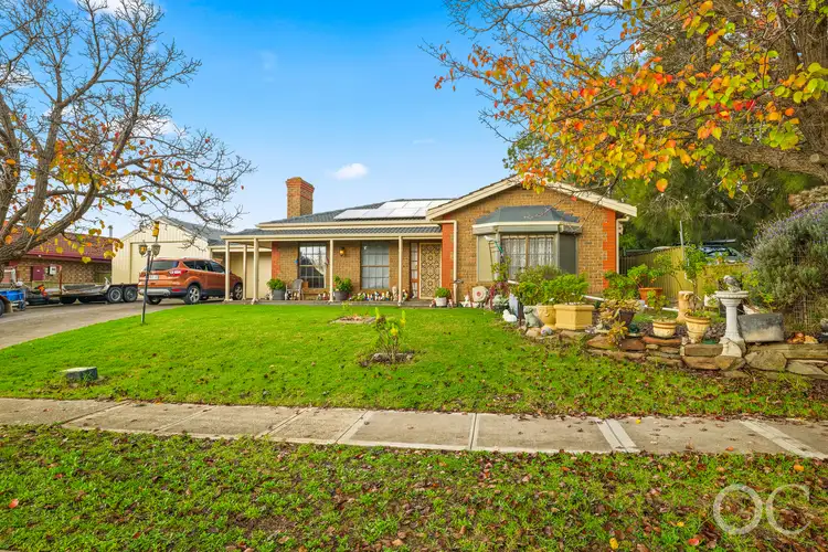 5 Andrew Henning Place