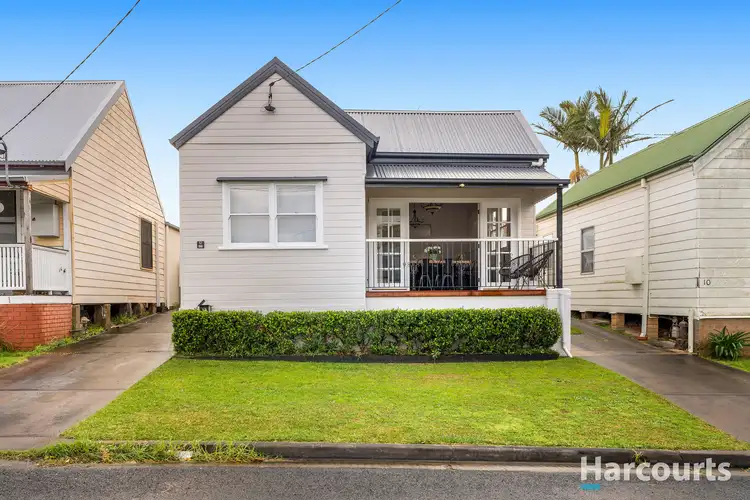 12 Chinchen Street