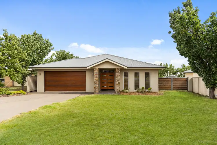 6 Birch Grove