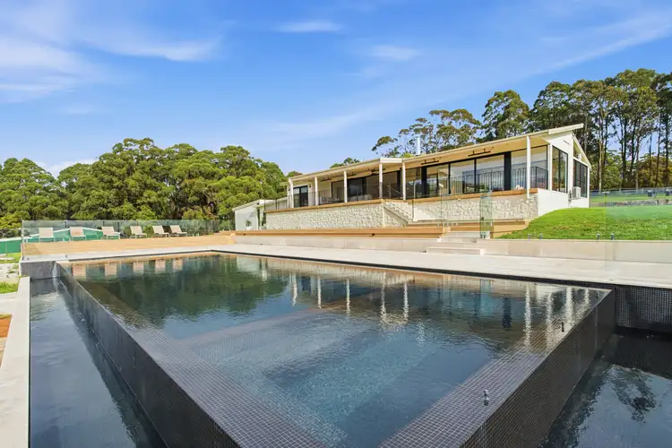 153 Widgee Waa Lane