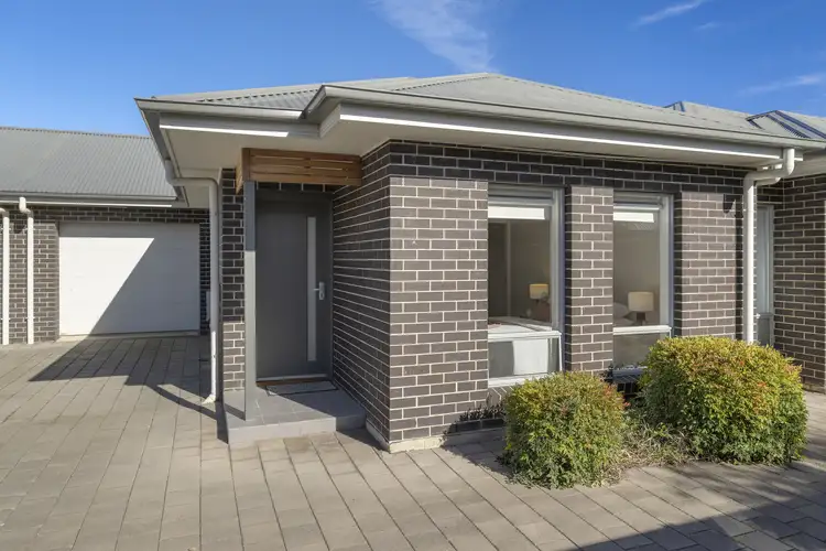 12b Exmoor Avenue