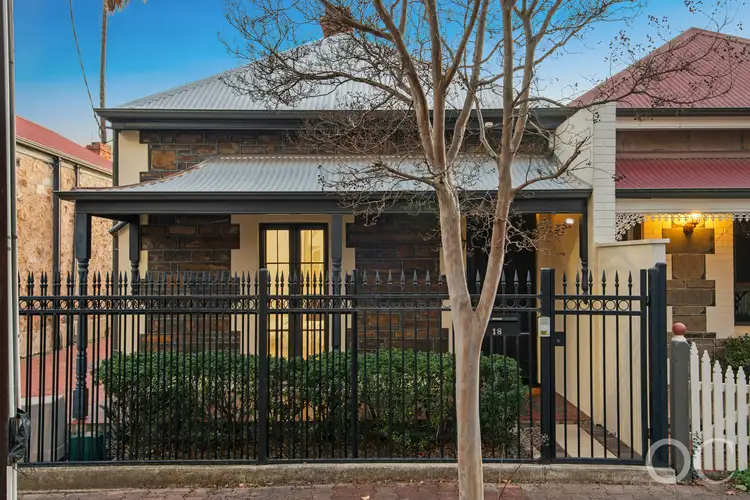 18 Douglas Street