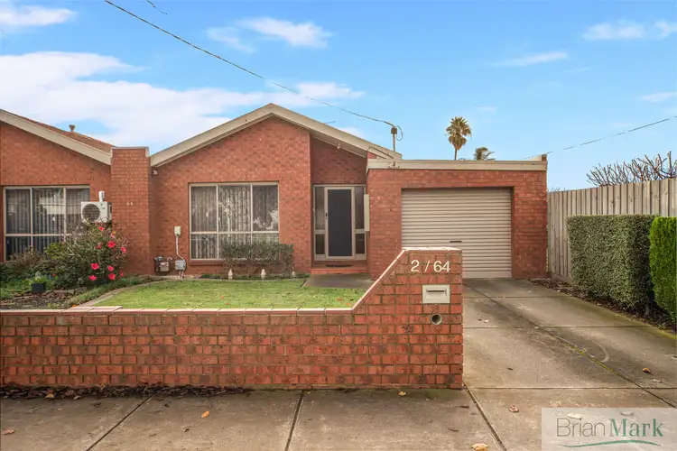 2/64 Cottrell Street
