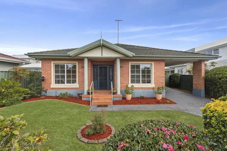 11 Lowana Avenue