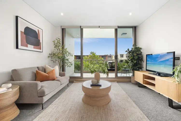 228/9 Mallard Lane