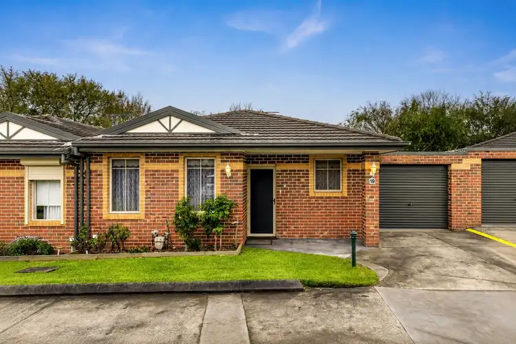 19/21-25 Parkhill Drive