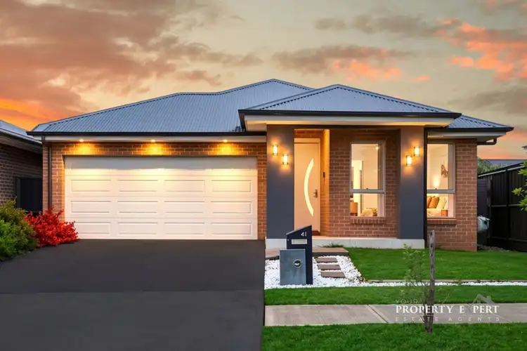 41 Pepperberry Parade ( Melonba)