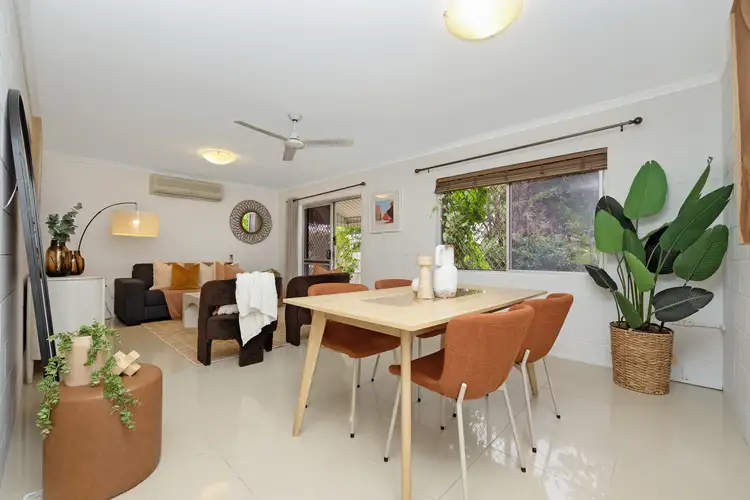 2/179 Albert Street