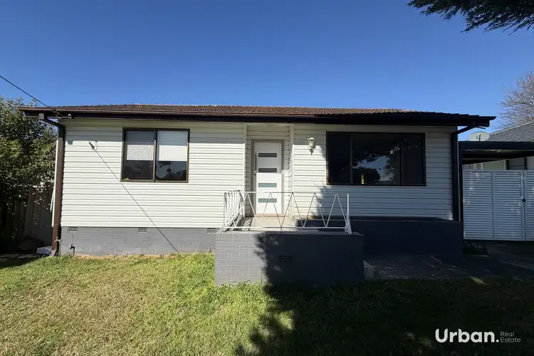 14 Lindesay Street