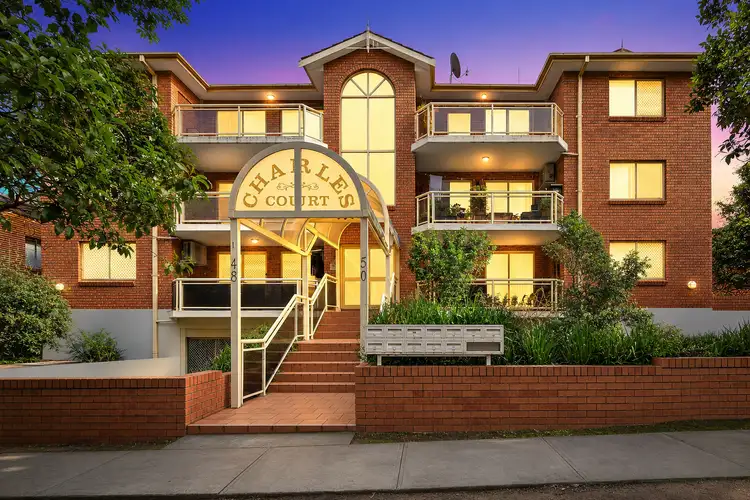 3/48 Reynolds Avenue