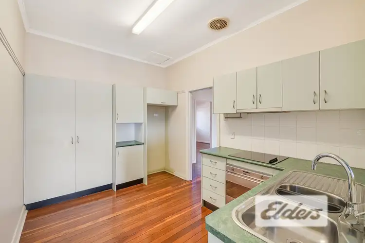 2/230 Lambton Road