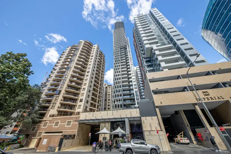 505/11 Hassall Street