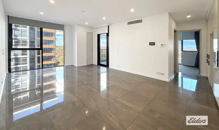 1034/1 Studio Drive